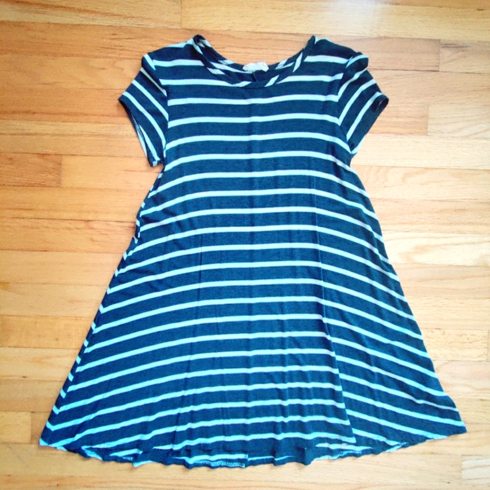 Gray and White Striped T-shirt Dress or Tunic Size Small